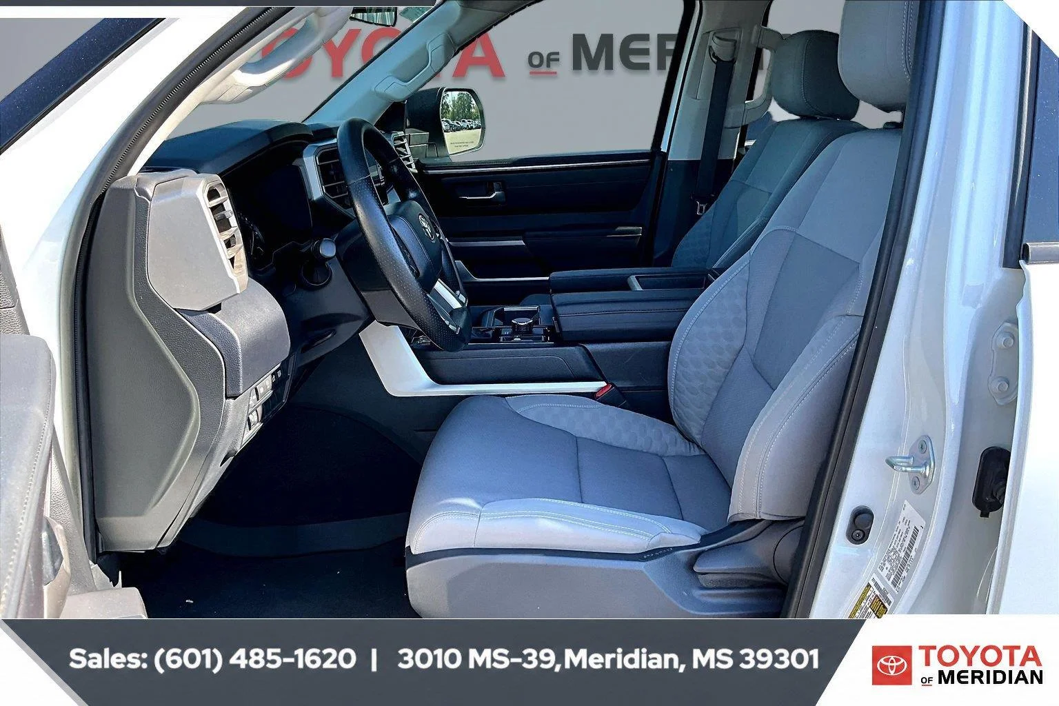 Used 2023 Ice Cap Toyota SR5 image 18