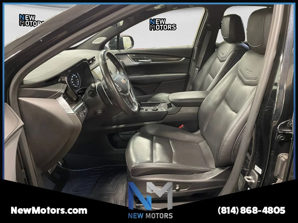 Used 2022 Black Metallic Cadillac Sport image 9