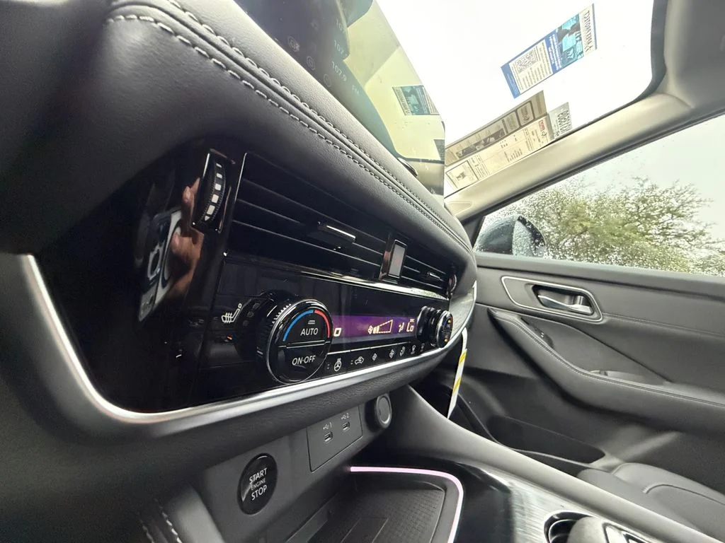 New 2026 Black Nissan Platinum image 22