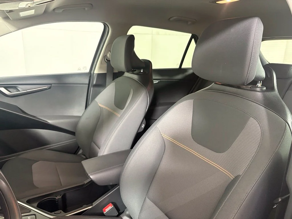 Used 2025 Black Kia LX image 17