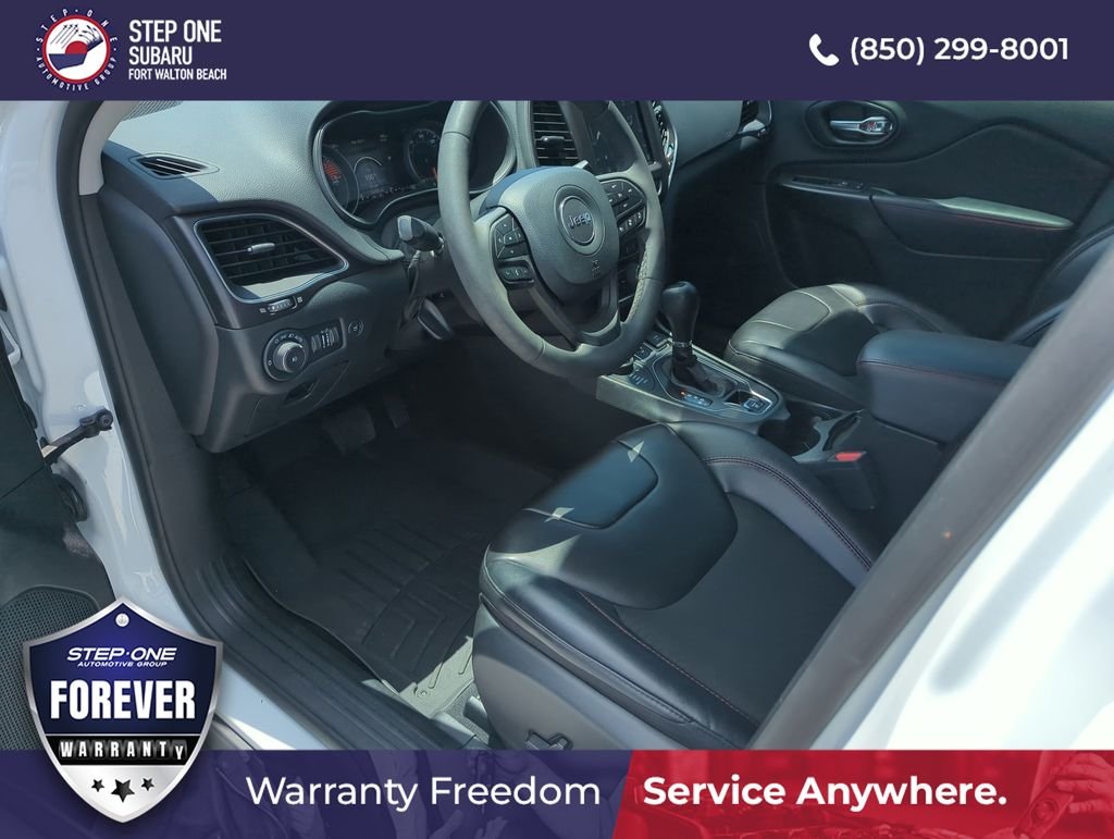 Used 2022 White Jeep Trailhawk image 11