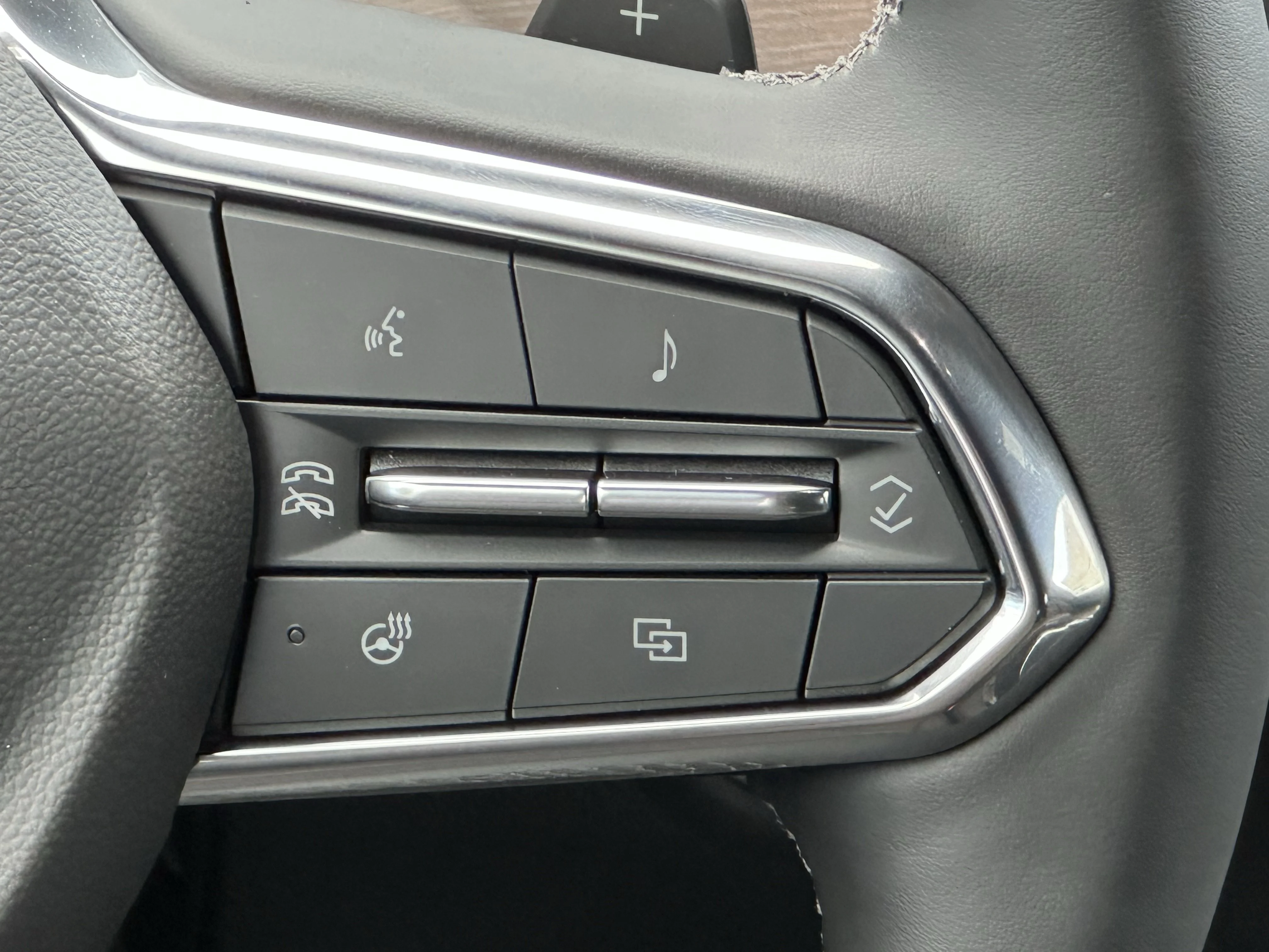 New 2026 Polar White Tricoat Chevrolet High Country image 13