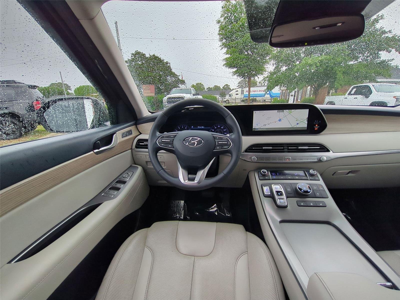 Used 2022 Abyss Black Pearl Hyundai SEL image 35