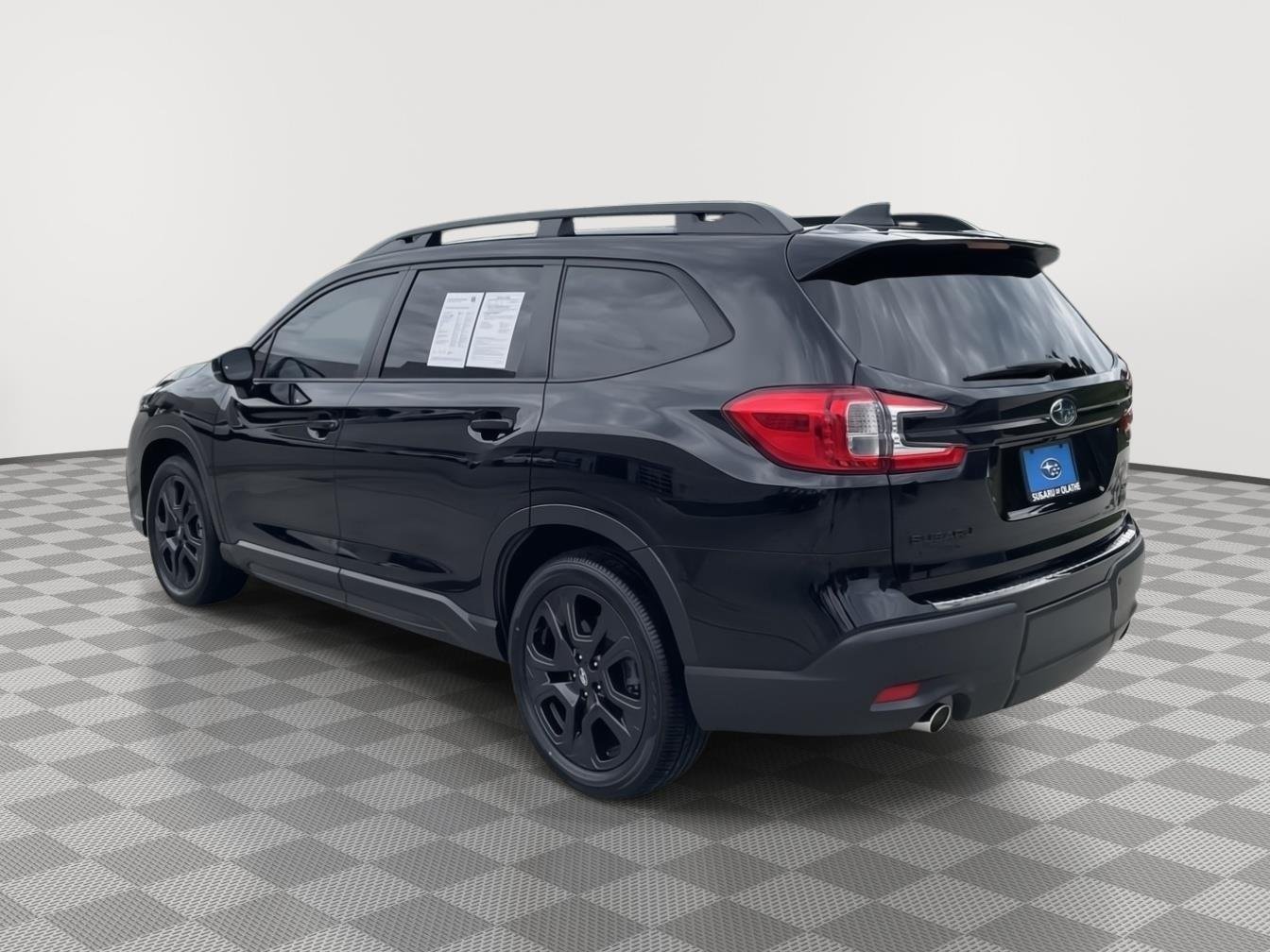 Certified Used 2024 Crystal Black Silica Subaru Onyx Edition image 13