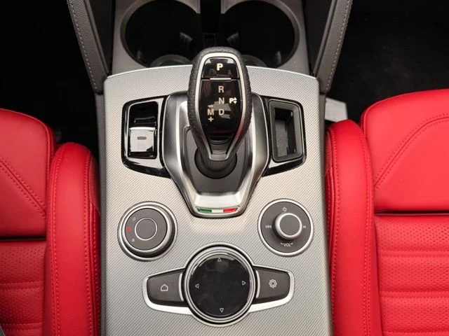 2026 Alfa Romeo Stelvio Base - Photo 16