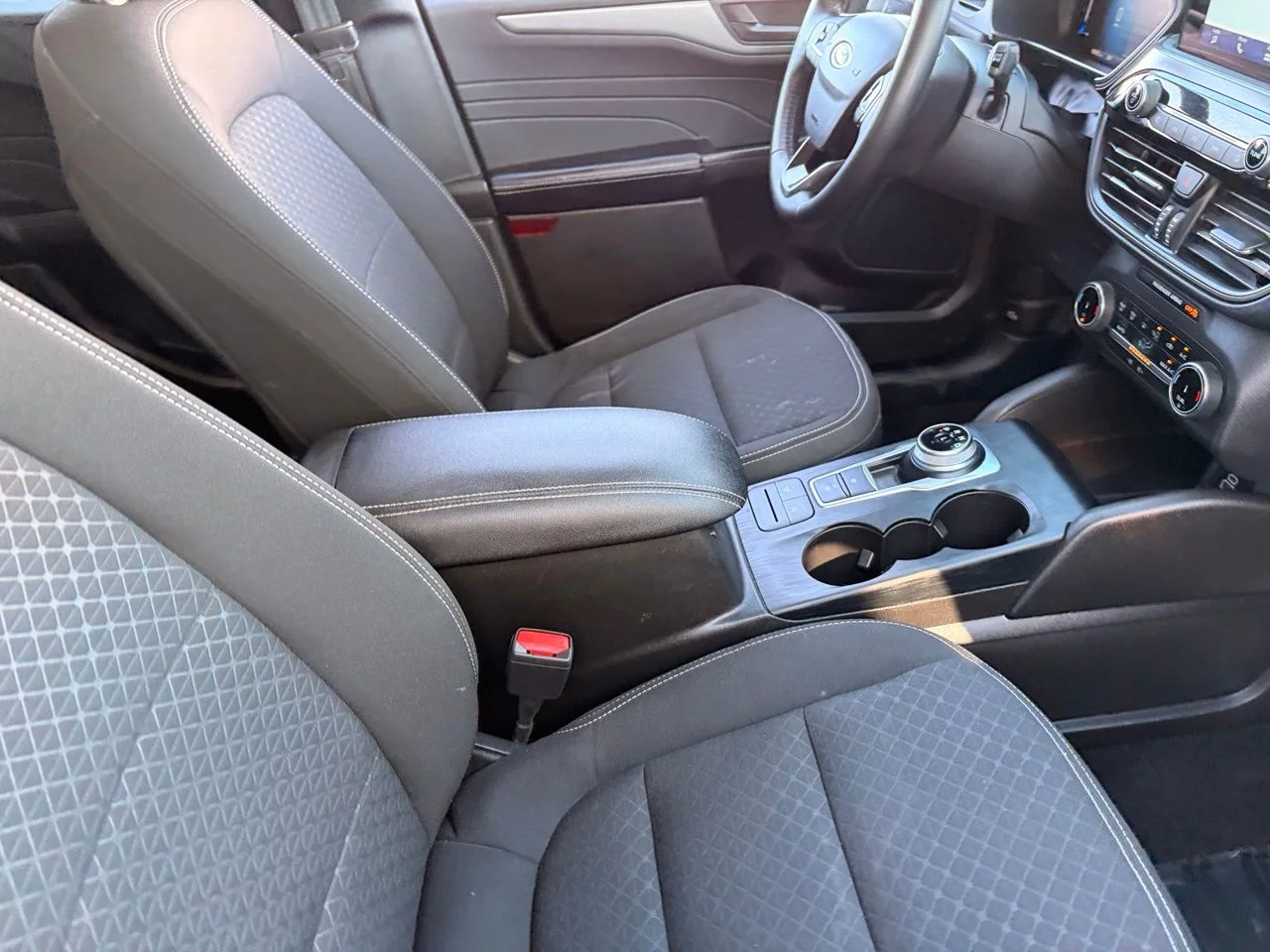 Used 2024 Gray Metallic Ford Active image 9