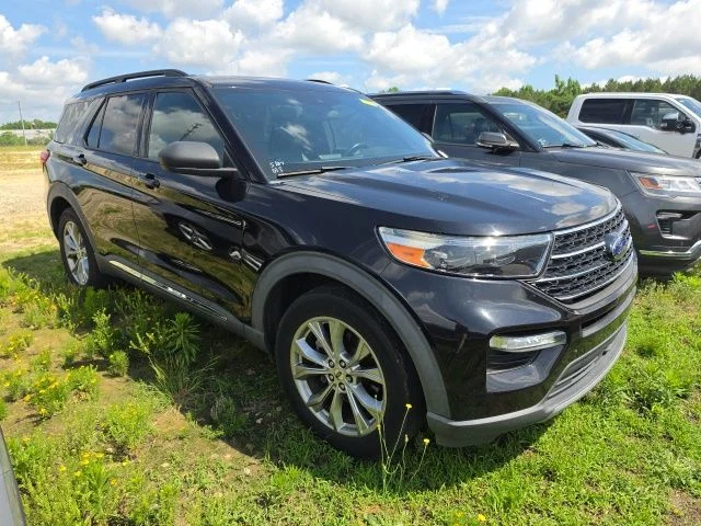 Used 2020 Black Ford XLT image 3