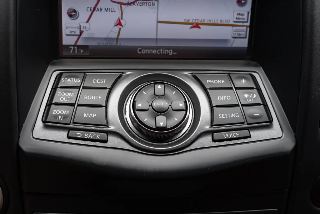 Used 2020 White Nissan Nismo image 16