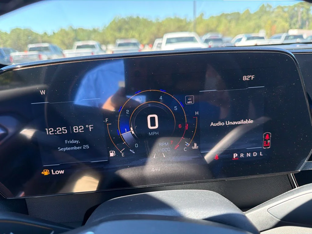 New 2027 Summit White Chevrolet LT image 16