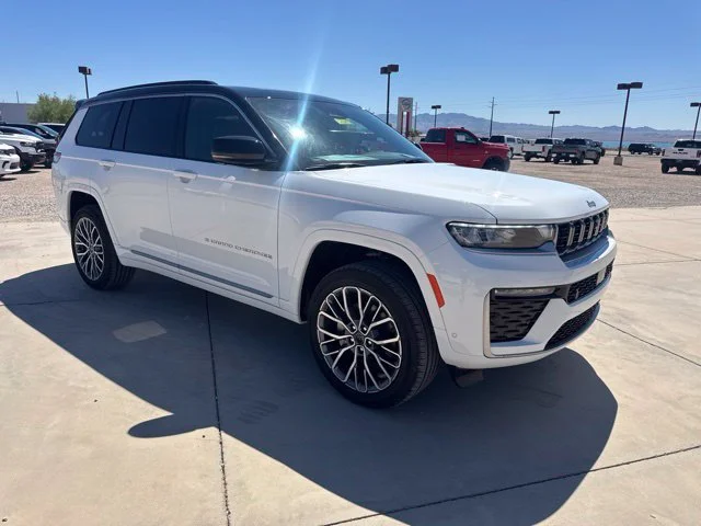 New 2027 White/off-white Jeep Summit image 6