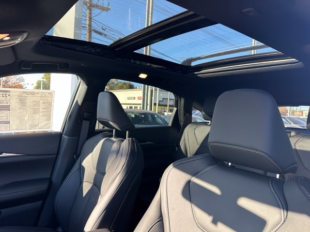 New 2027 Obsidian Black INFINITI Sport AWD image 10