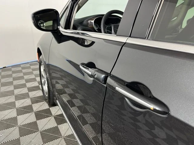 Used 2023 Black Chrysler Limited image 13