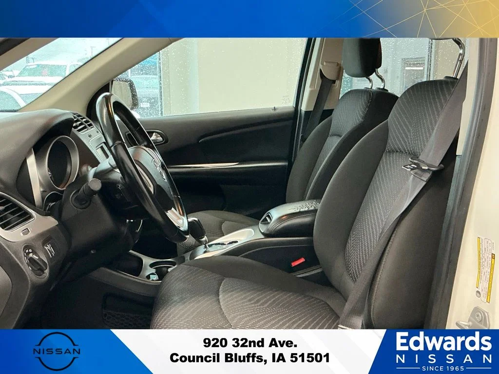 Used 2020 White Dodge SE image 23
