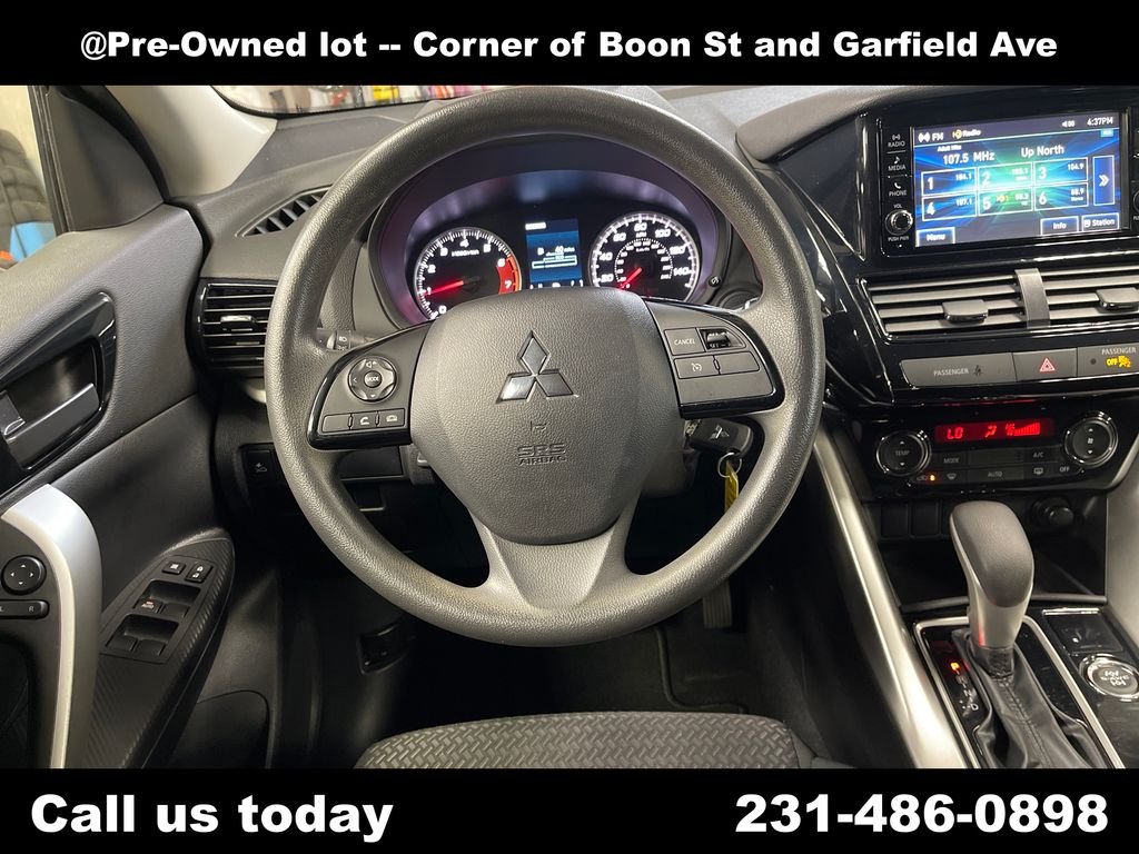 Used 2022  Mitsubishi ES image 16