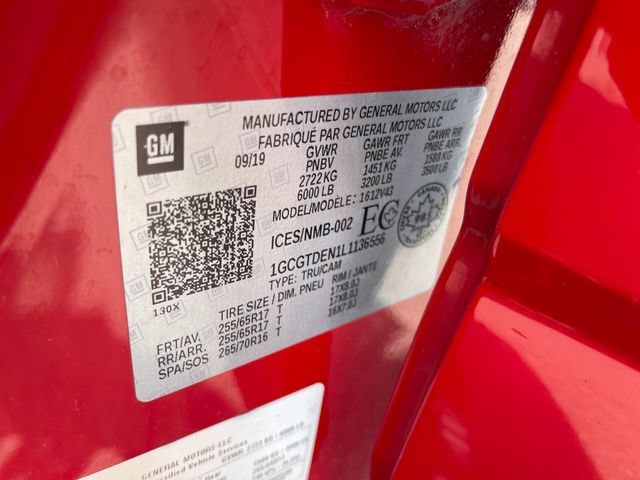 Used 2020 Red Chevrolet 4WD Z71 image 28