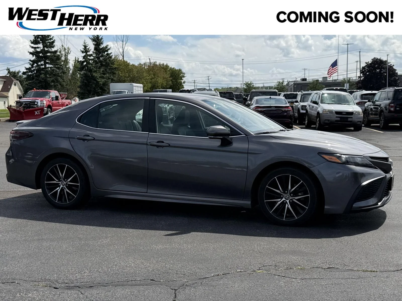 Used 2023 Predawn Gray Mica Toyota SE image 1