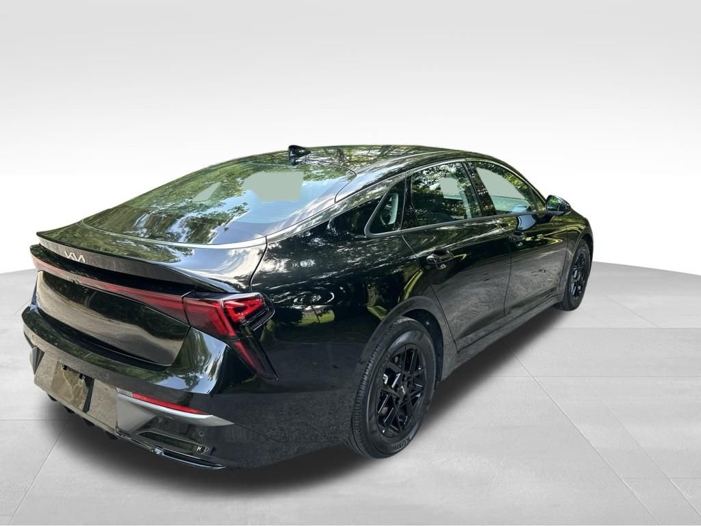 Used 2026 Black Kia LXS image 5