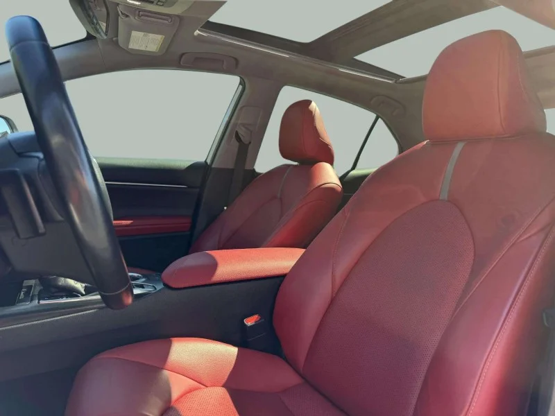 Used 2019  Toyota XSE image 18