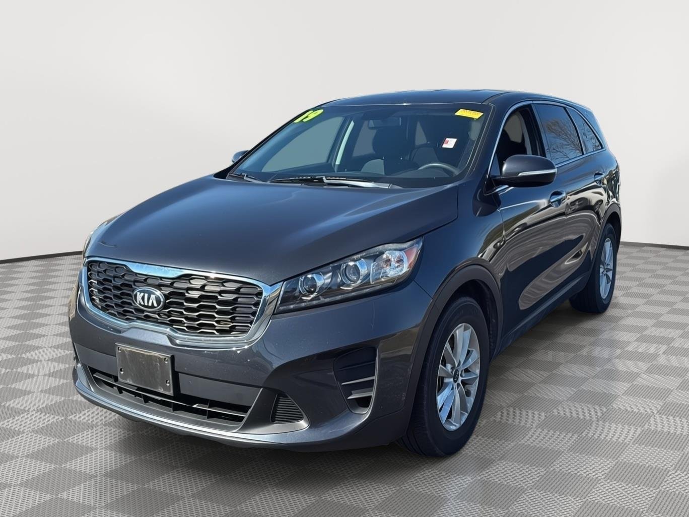 Used 2019 Platinum Graphite Kia LX V6 image 6