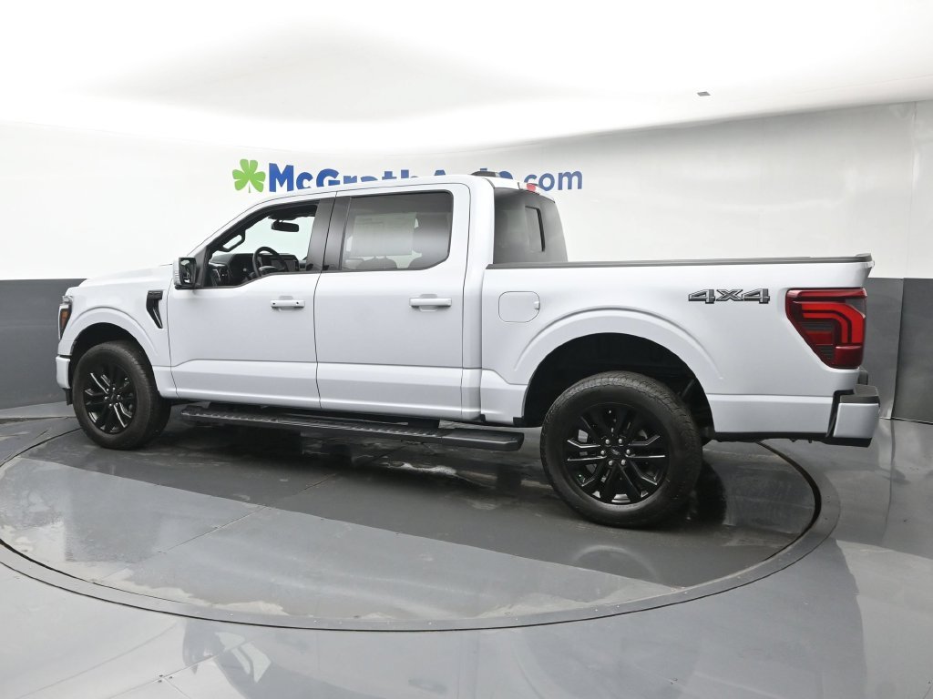 Used 2025 White Ford Lariat image 26