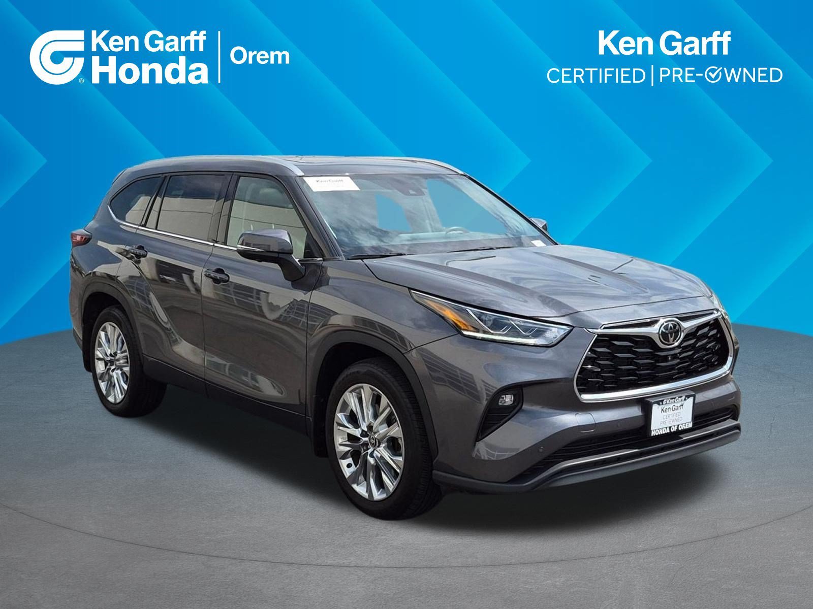 Used 2025 Magnetic Gray Metallic Toyota Limited image 1