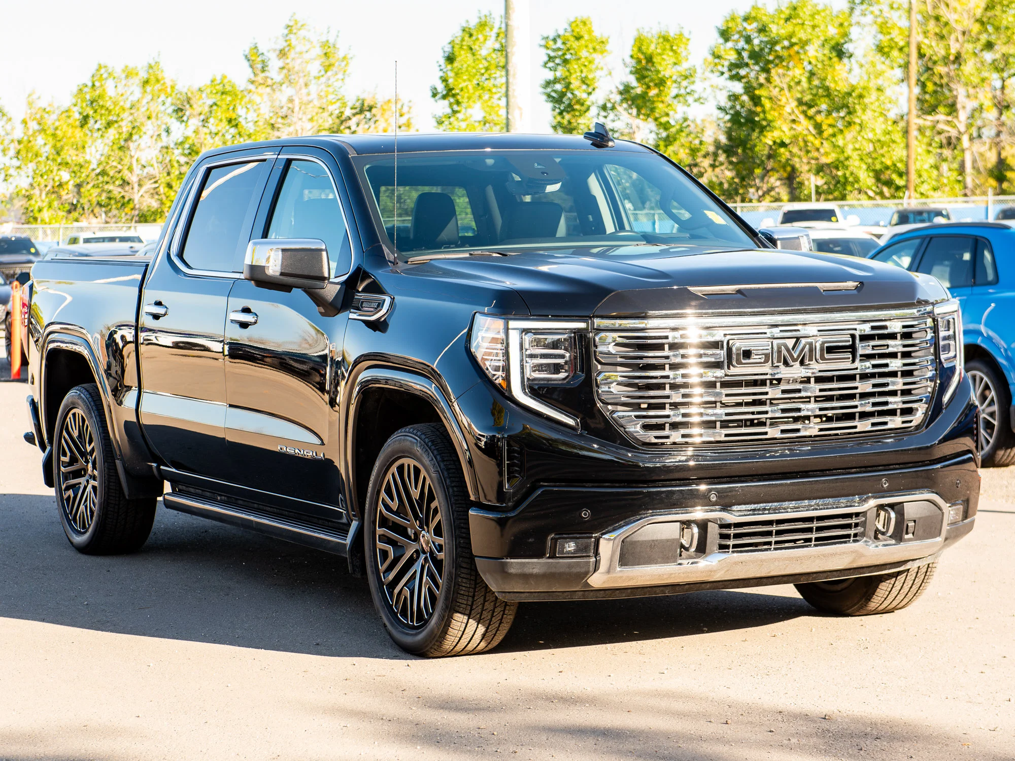 Used 2025 Black GMC Denali* | Crew Cab | Super Cruise | 3.0L Duramax | 305 HP | 495 LB-FT | Sunroof | image 6
