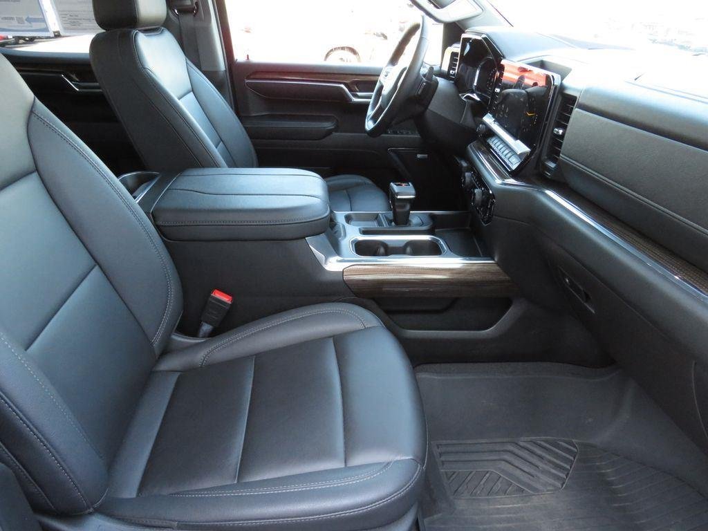 Used 2023 Glacier Blue Metallic Chevrolet RST image 21