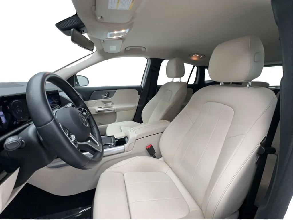Used 2022 White Mercedes-Benz GLA 250 image 18