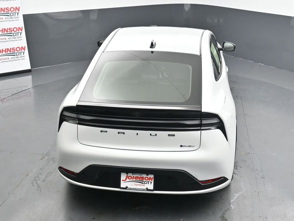 New 2026 Wind Chill Pearl <sup>1</sup> Toyota  XSE image 27