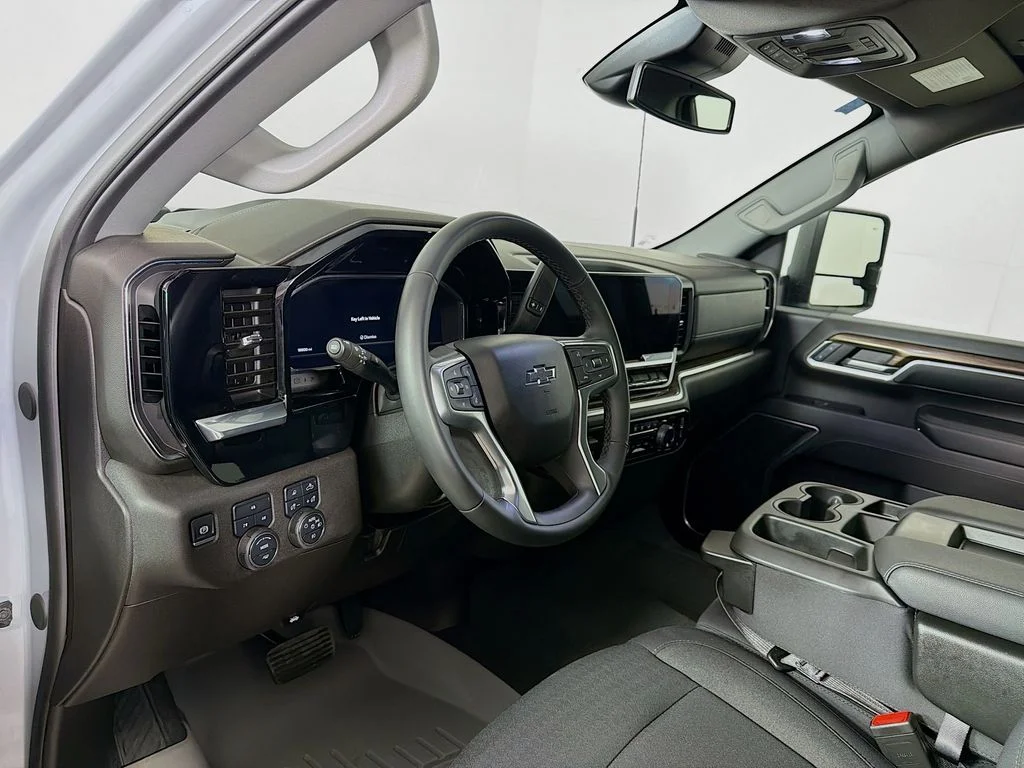 Used 2024 Gray Chevrolet LT image 10
