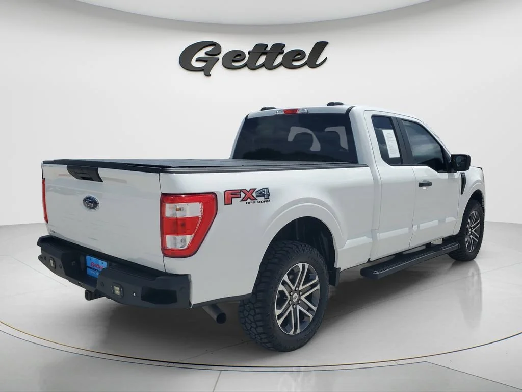 Used 2021 White Ford XL image 5