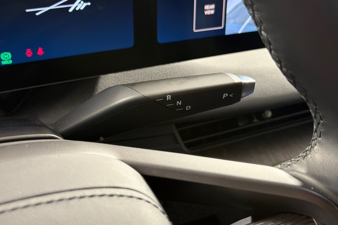Used 2025 GREY Lucid Touring image 19