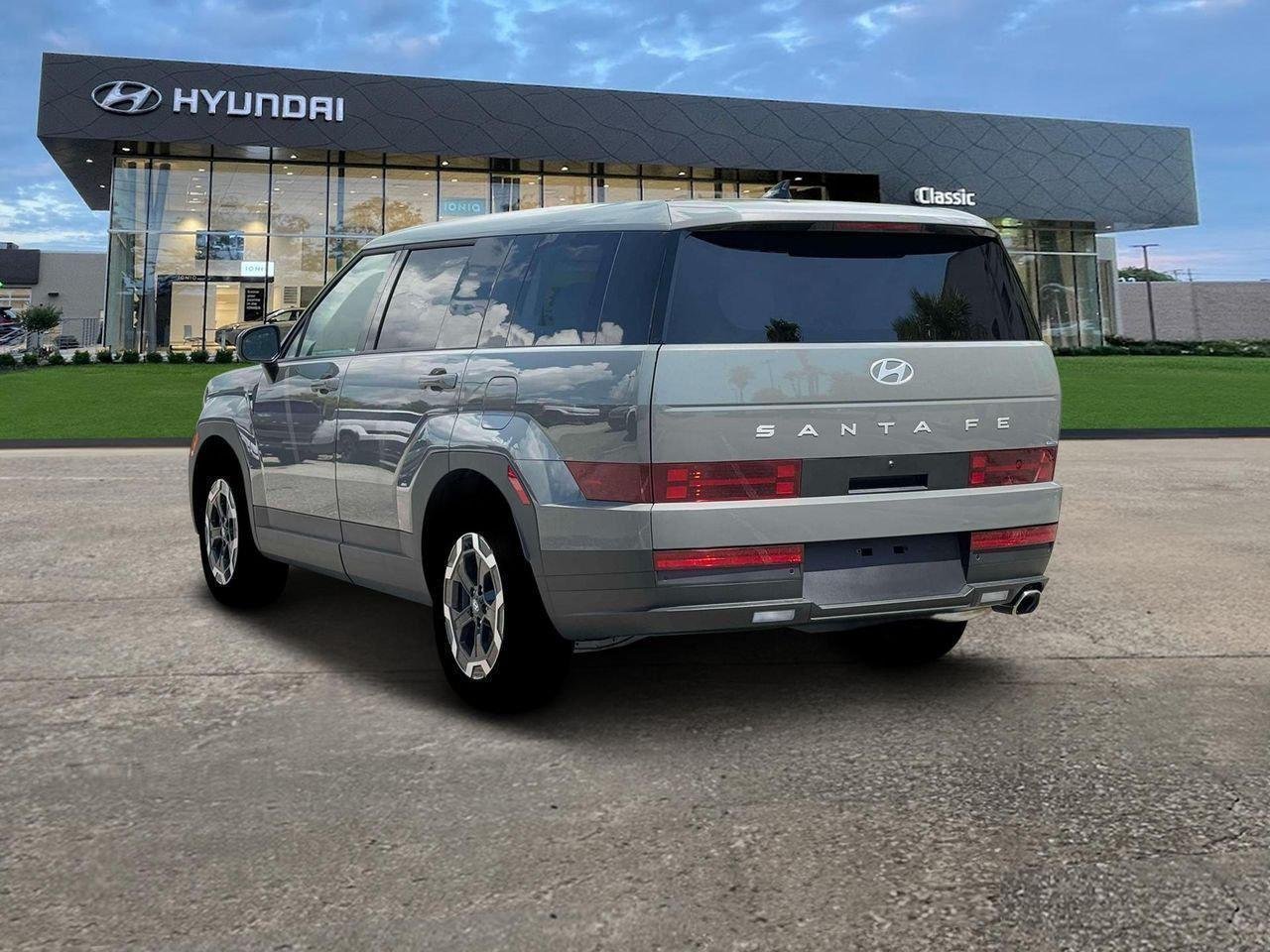 New 2026 Hampton Gray Hyundai SE image 5