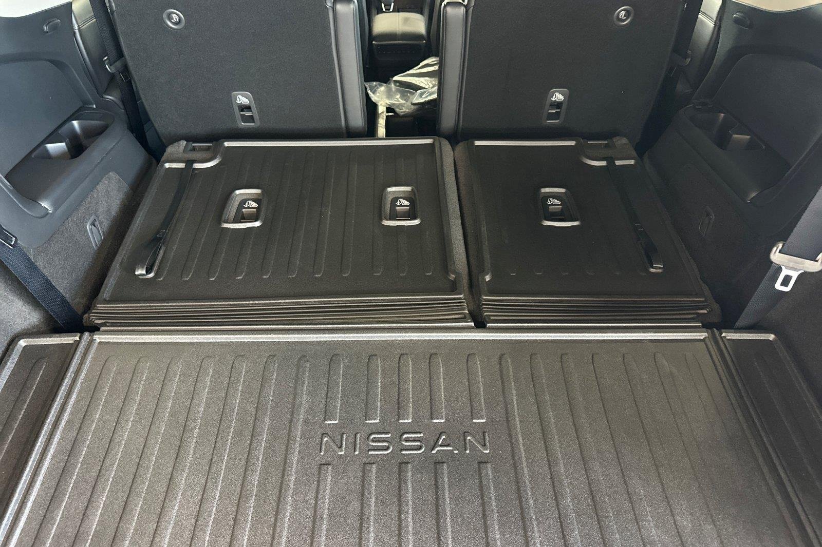 New 2026 Gun Metallic Nissan Platinum image 15