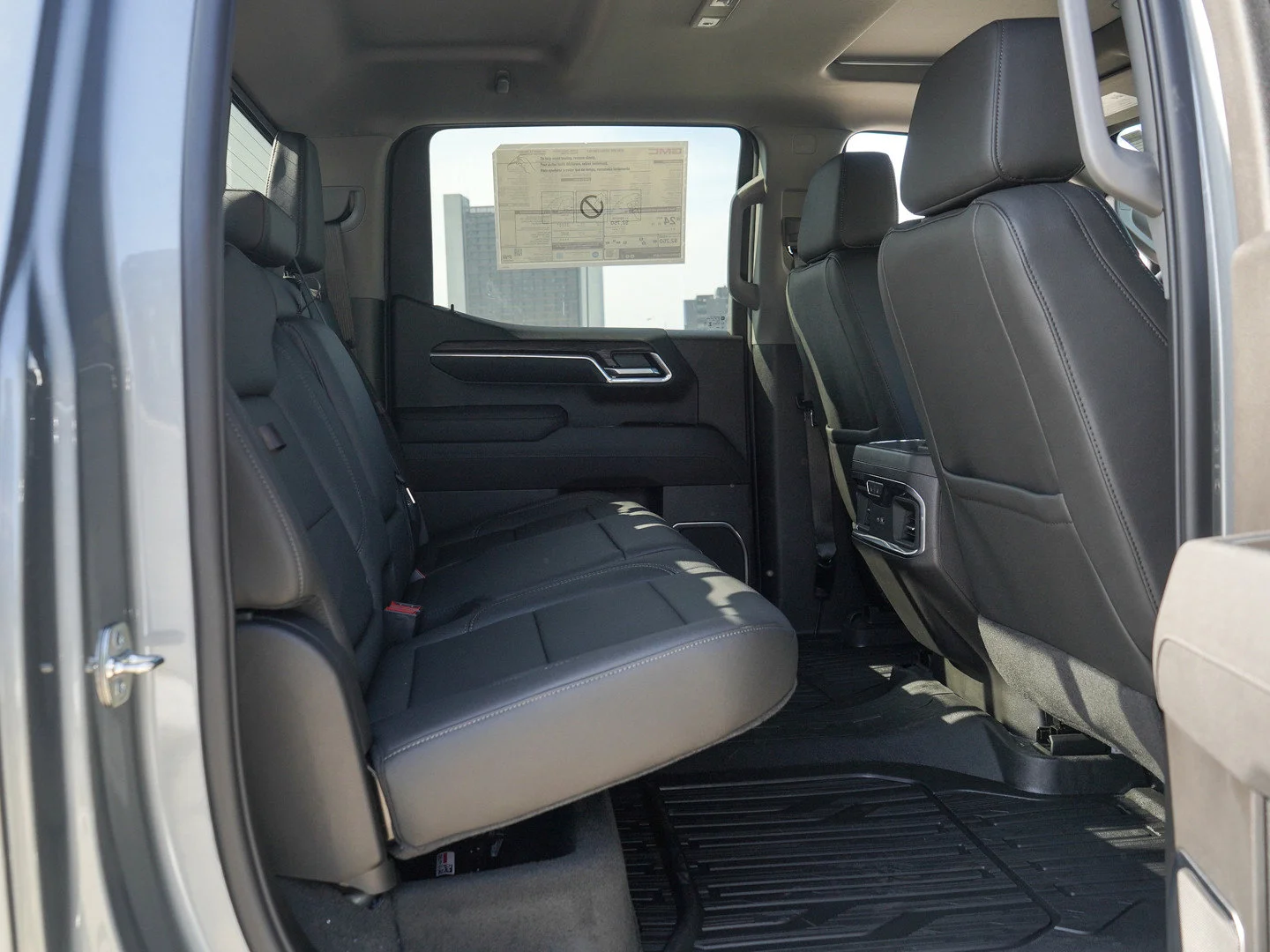 2026 GMC Sierra 1500 SLT - Photo 10
