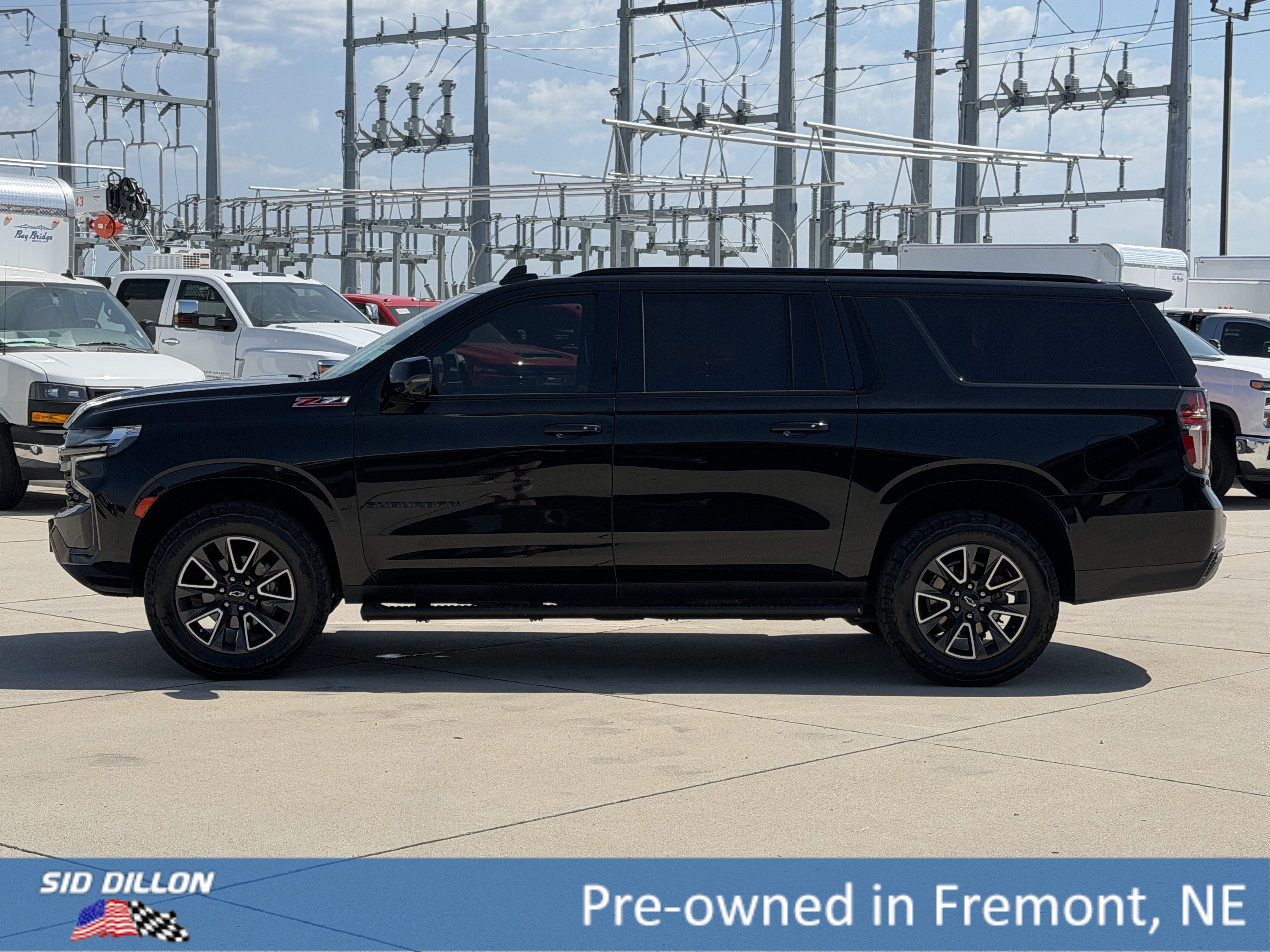 Used 2022 Black Chevrolet Z71 image 9