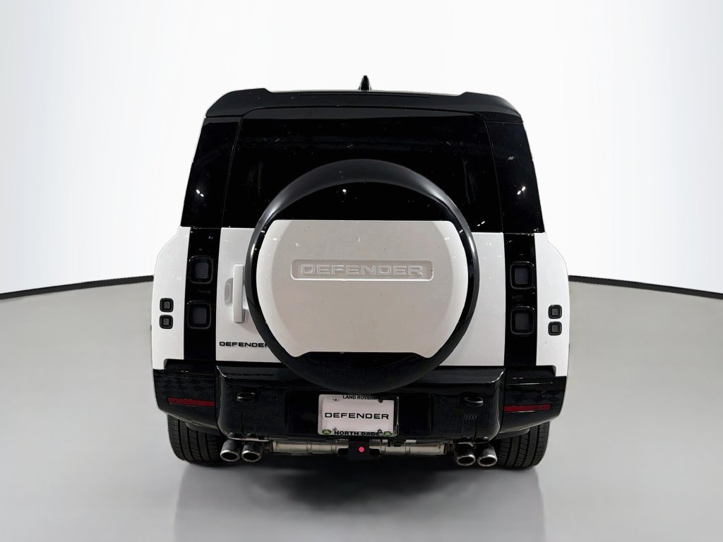 New 2026 Fuji White Land Rover V8 image 6
