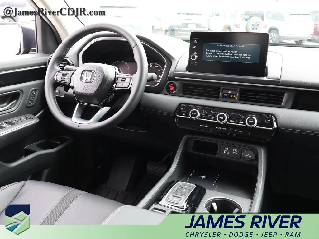Used 2025 Black Honda EX-L image 14
