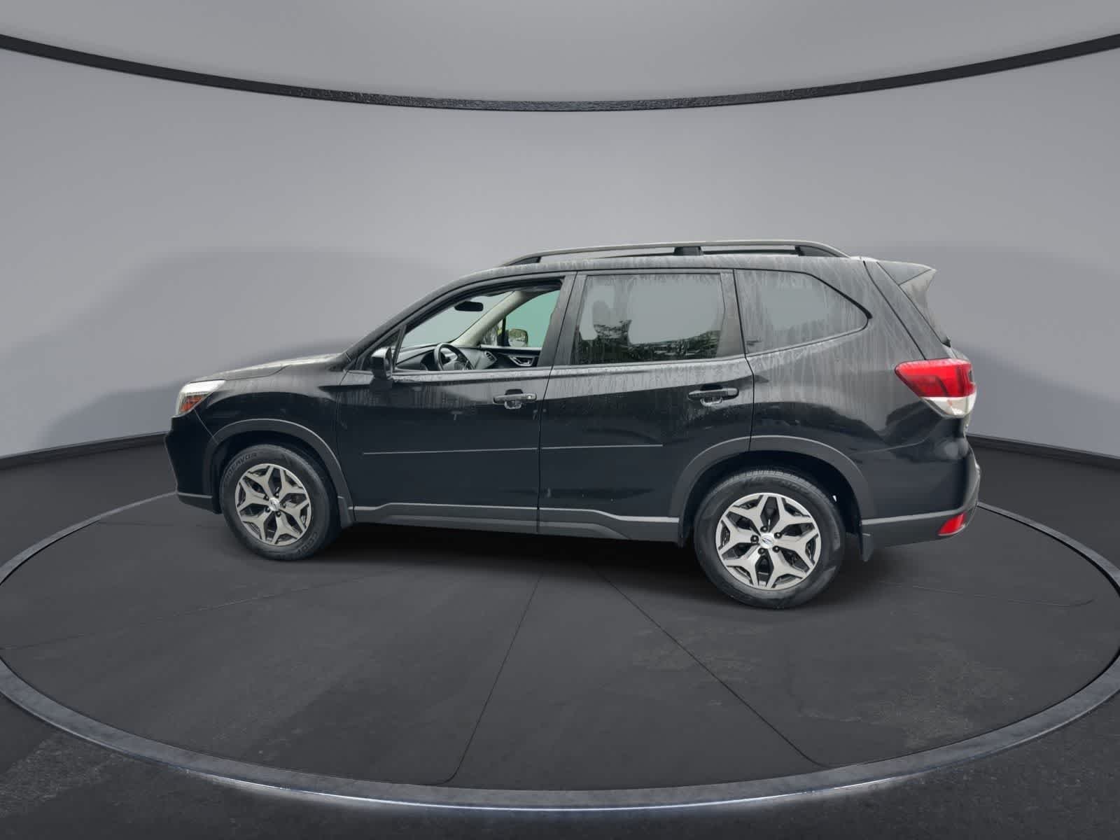 Used 2020 Crystal Black Silica Subaru Premium image 5