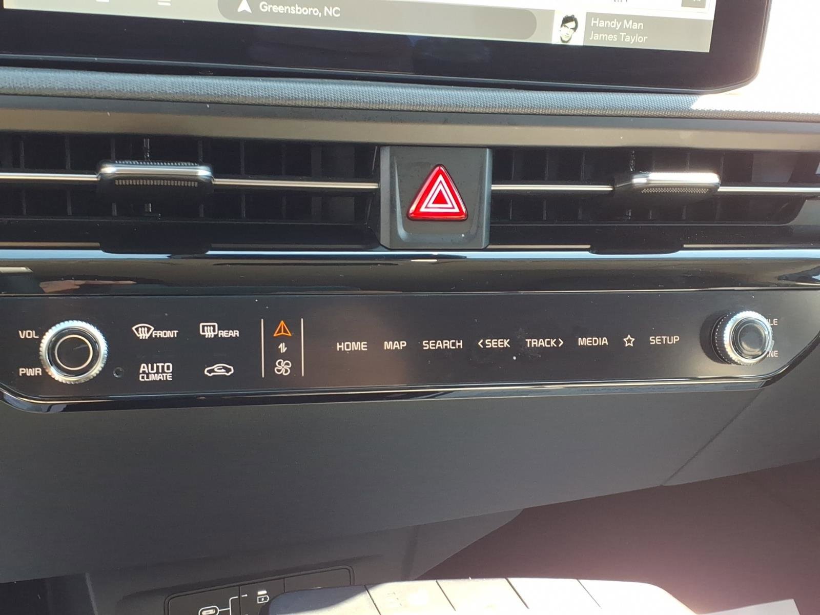 Certified Used 2025 Midnight Lake Blue Kia Light Long Range image 7
