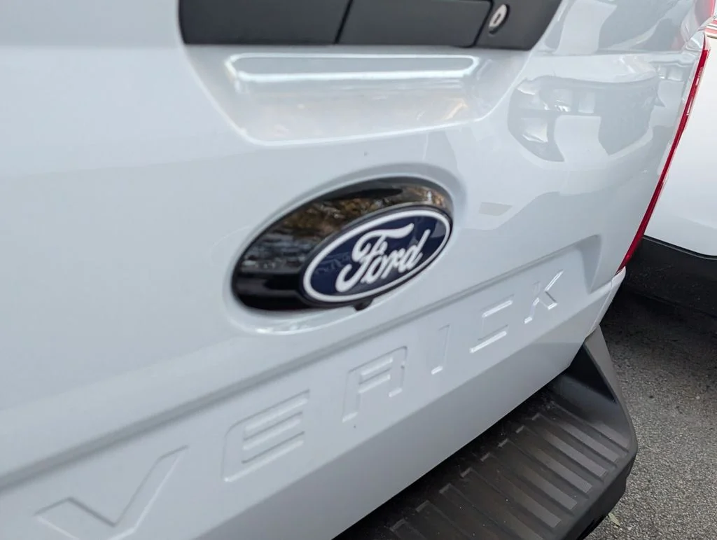 2025 Ford Maverick XLT - Photo 10