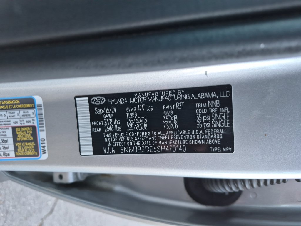 Used 2025 Silver Hyundai SEL image 35