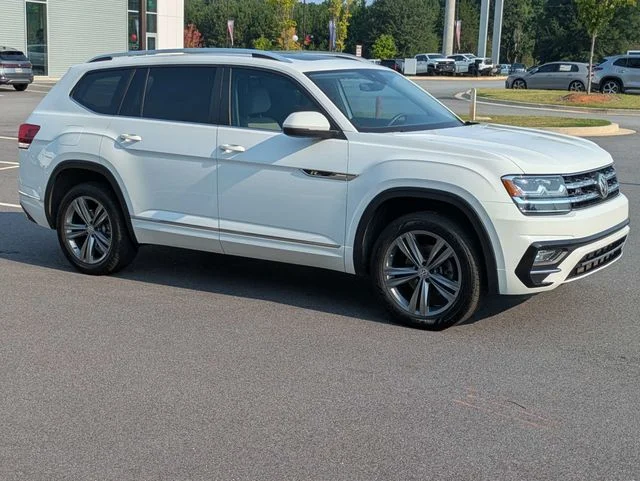 Used 2019 Volkswagen Atlas SE R-Line w/Tech with VIN 1V2YR2CA3KC562774 for sale in Bogart, GA