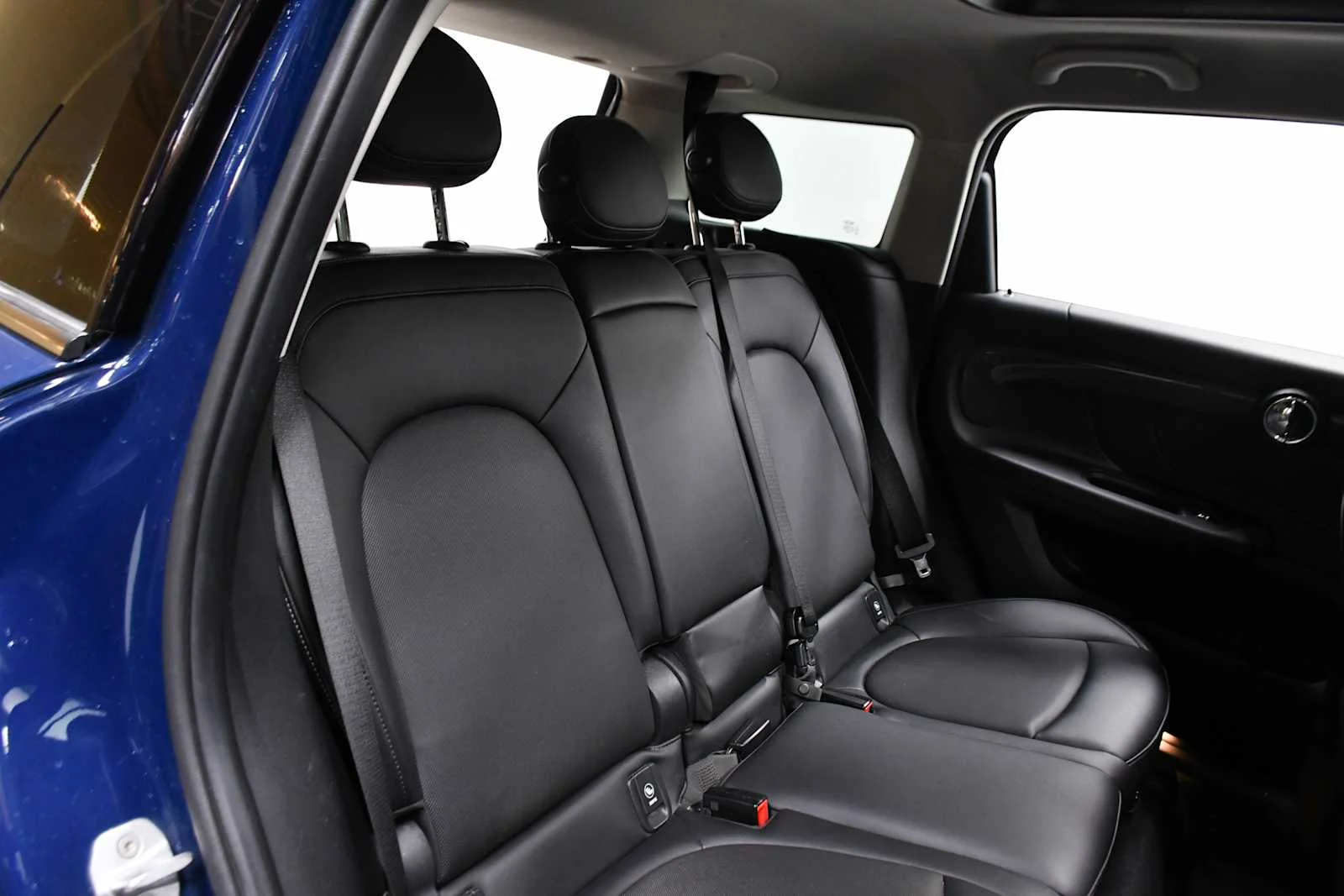 Used 2018 Island Blue Metallic MINI Cooper S image 24