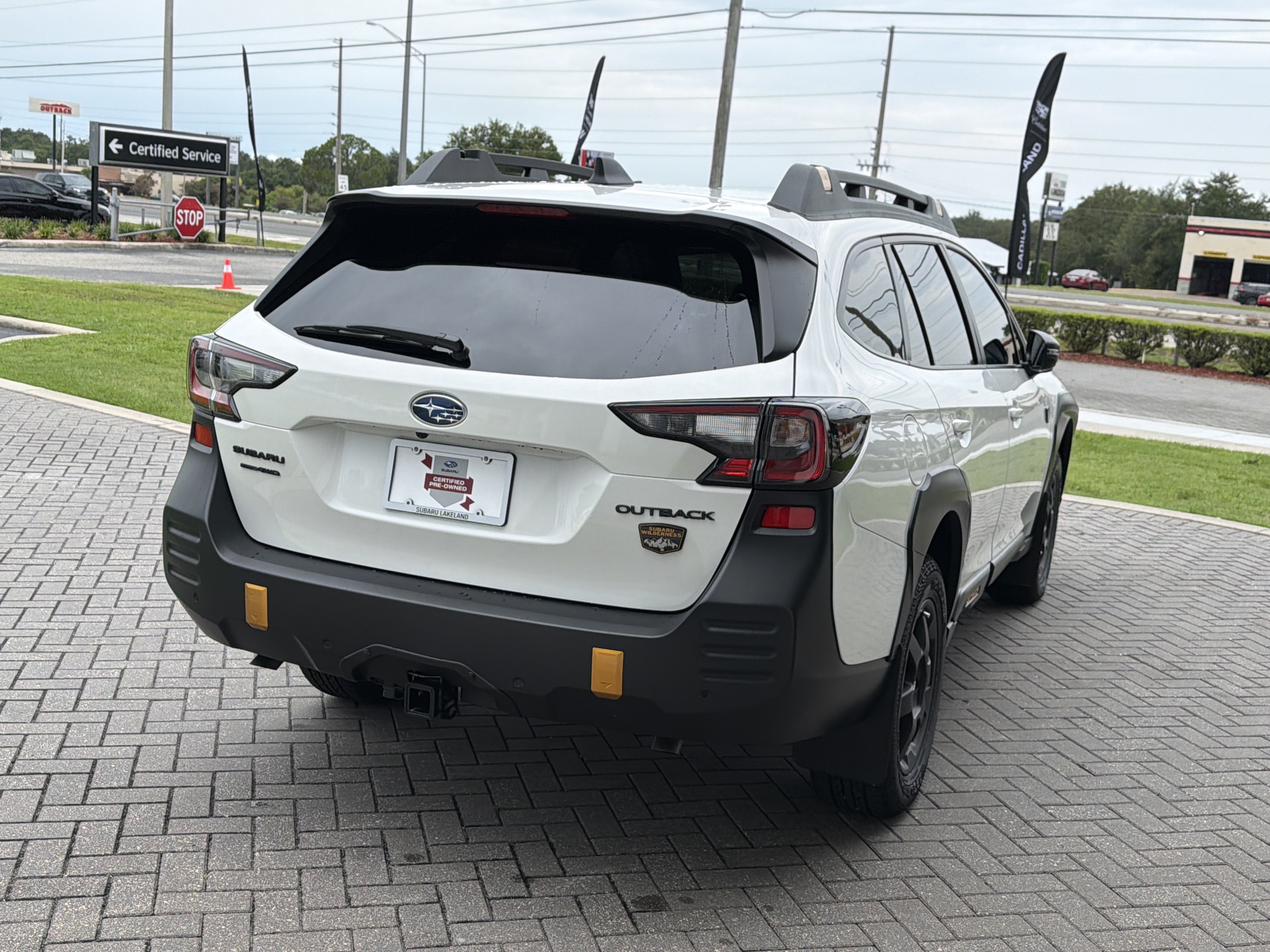 Certified Used 2025 Crystal White Pearl Subaru Wilderness image 6