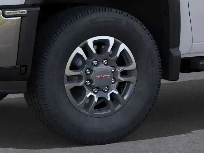 New 2026 Summit White GMC SLE image 31