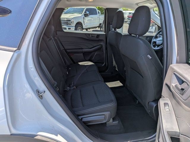 Used 2025 Oxford White Ford Active image 32