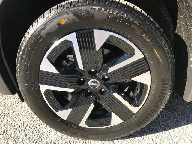 New 2027 Gun Metallic Nissan SV image 9
