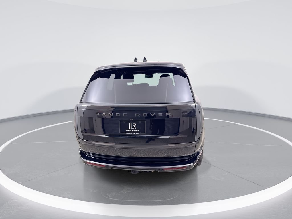 New 2026 Santorini Black Land Rover SE image 7
