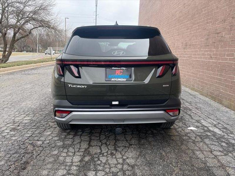 New 2026 Rockwood Green Hyundai SEL Premium AWD image 4